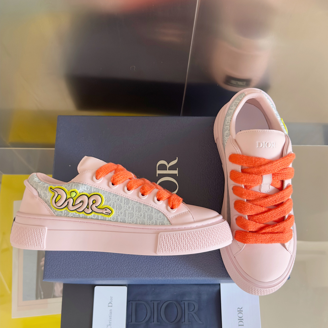 顶级版本:情侣款
迪奥Dior B33系列 最新蛇年限定 情侣款 休闲 运动鞋 滑板鞋
原版购入开发 做