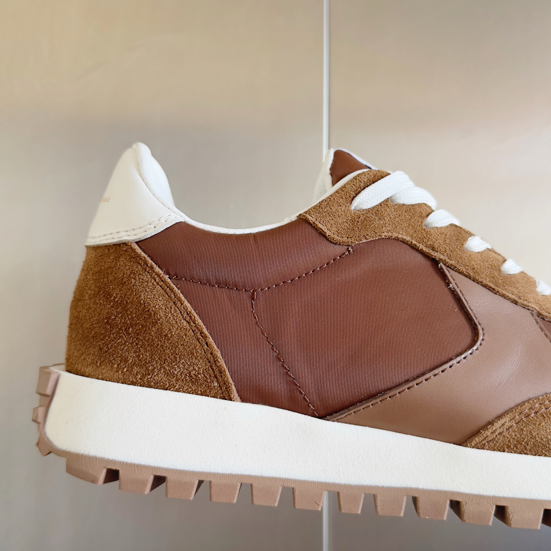 Gianvito Rossi Gravel Series Couple Sneakers with Thick Base and Velvet Design - 图片 8