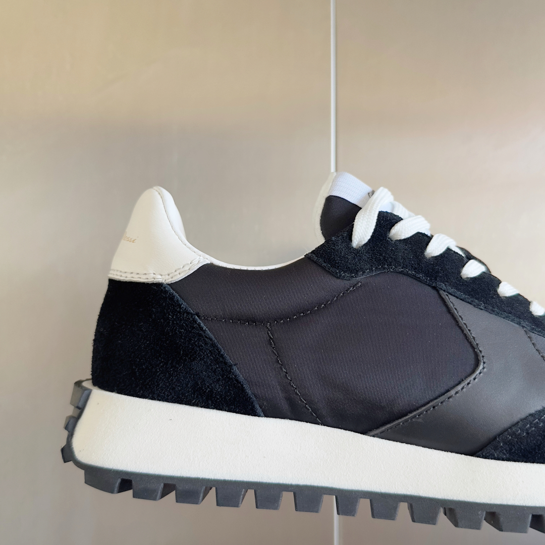 Gianvito Rossi Gravel Series Velvet Sneakers Review: Stylish Couple Shoes with Thick Base - 图片 8