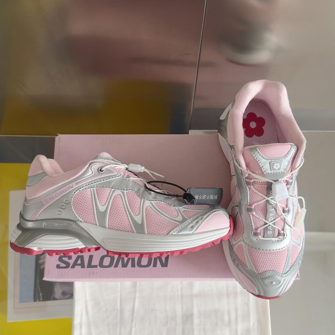 顶级版本:女款
Salomon 萨洛蒙XT-Whisper 户外 休闲 运动鞋 跑鞋
原版购入开发 做