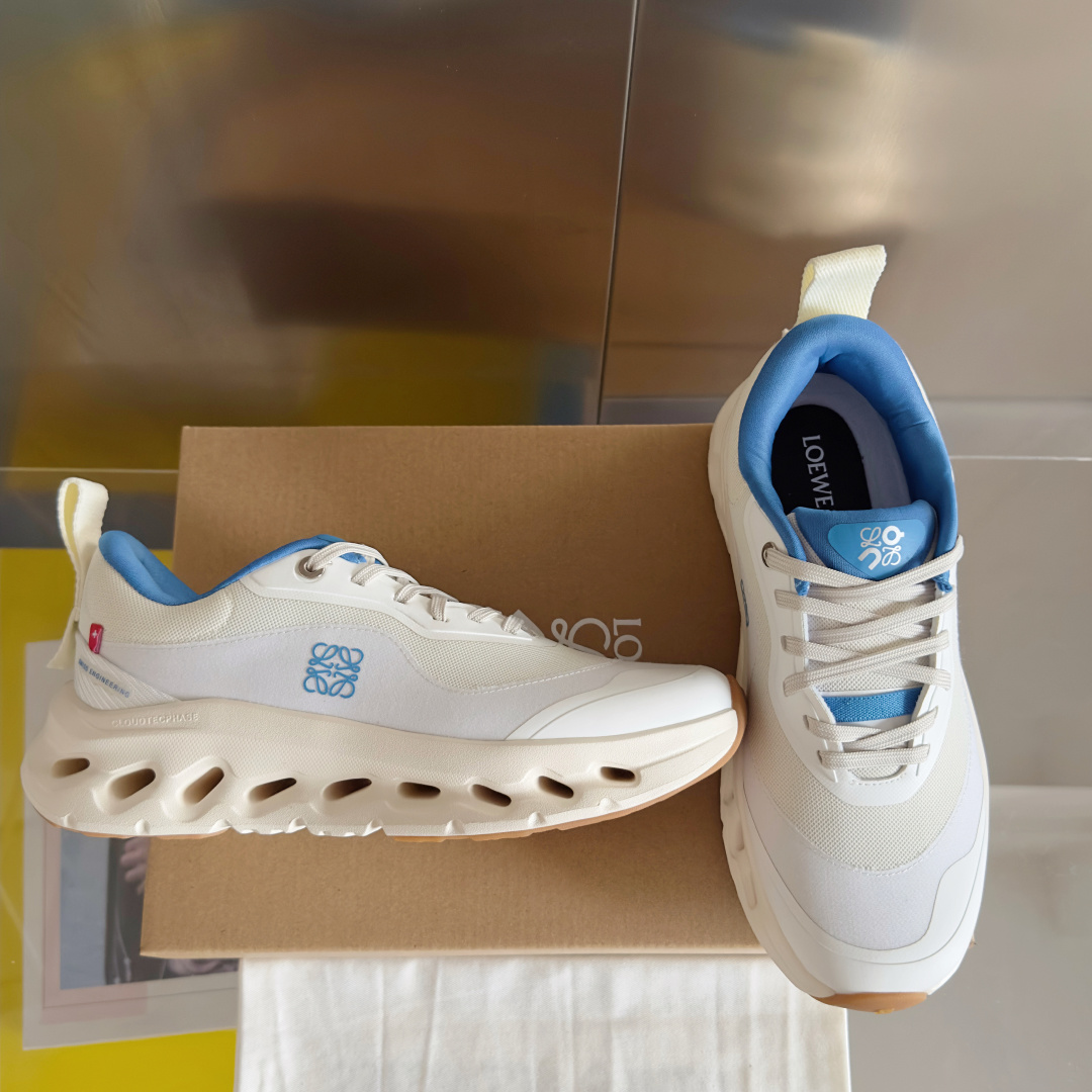顶级版本:情侣款(莞货
LOEWE x On Cloudtilt 2.0 罗意威/昂跑 联名合作款 休闲