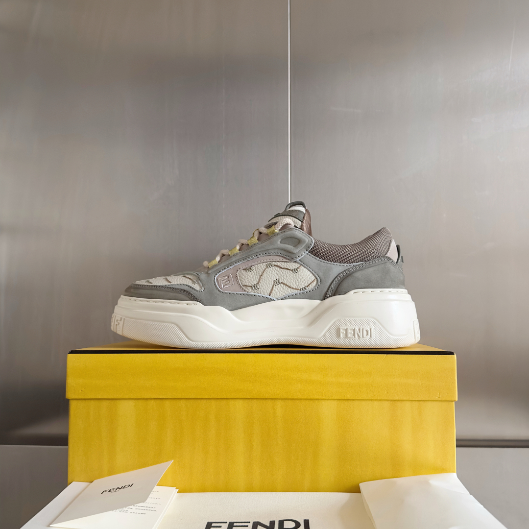 顶级版本：男款
Fendi 芬迪 最新 Force系列 FF厚底 休闲 运动鞋 板鞋
原版购入开发 做货