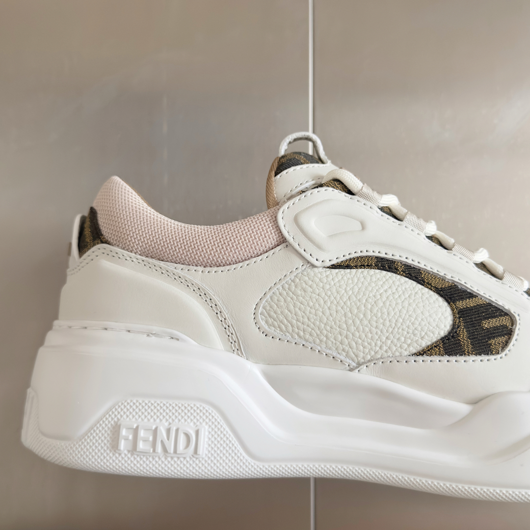 顶级版本：男款
Fendi 芬迪 最新 Force系列 FF厚底 休闲 运动鞋 板鞋
原版购入开发 做货