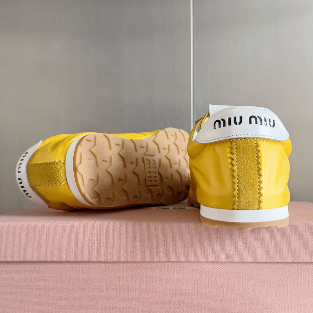 顶级版本：女款
miumiu缪缪 最新 复古 德训鞋 阿甘鞋 休闲 运动鞋
原版购入开发 做货 这款Mi