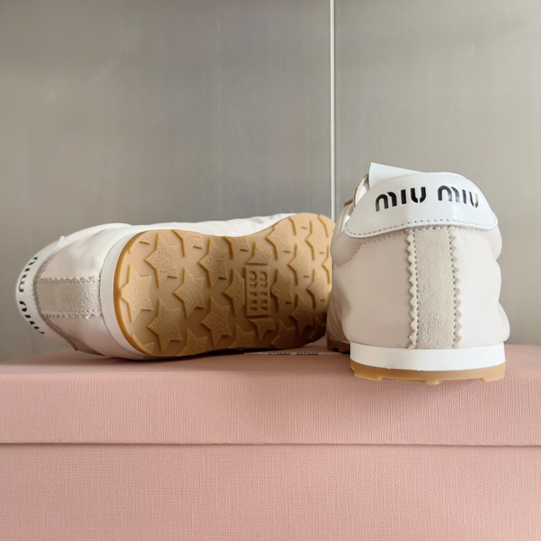 顶级版本：女款
miumiu缪缪 最新 复古 德训鞋 阿甘鞋 休闲 运动鞋
原版购入开发 做货 这款Mi