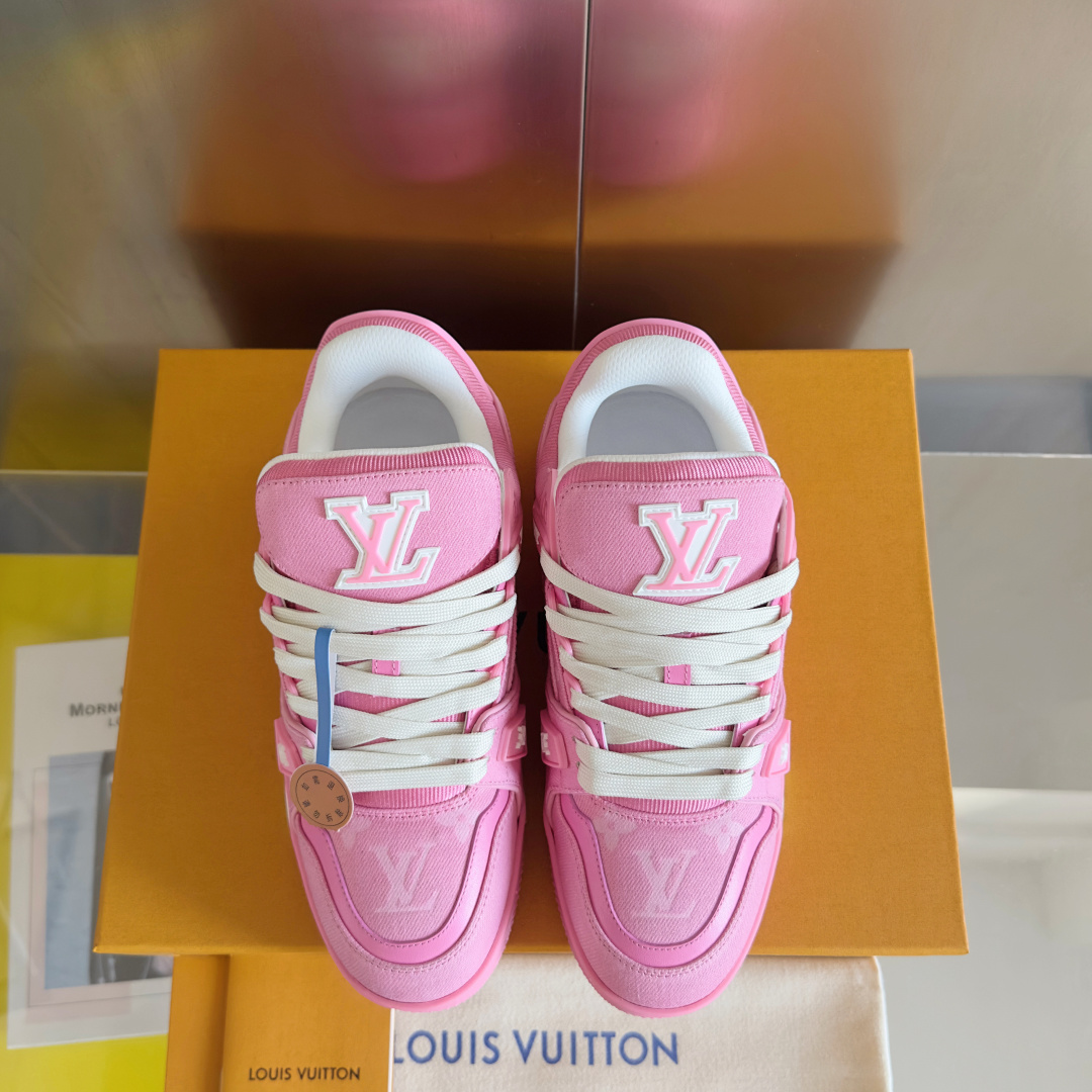 顶级版本:女款
LV 路易威登L家 驴牌 Trainer系列 情侣款 休闲 运动鞋 滑板鞋
原版购入开发