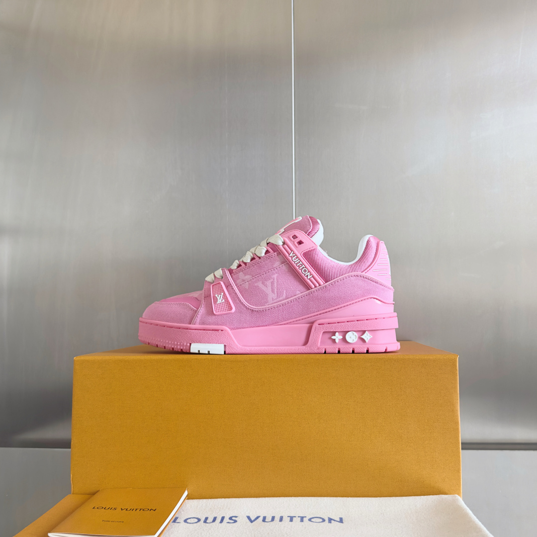 顶级版本:女款
LV 路易威登L家 驴牌 Trainer系列 情侣款 休闲 运动鞋 滑板鞋
原版购入开发