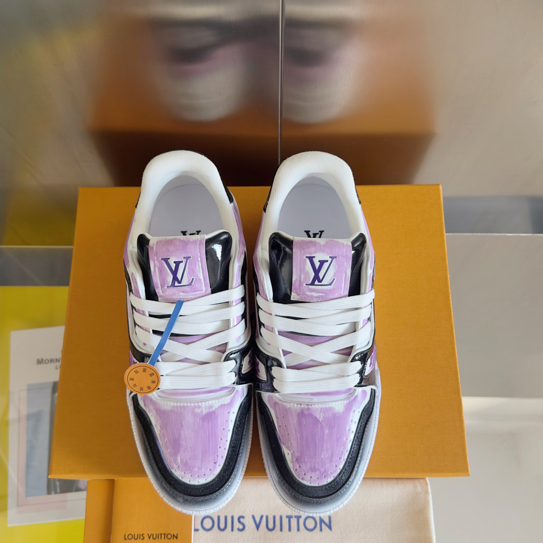 顶级版本：情侣款
LV TARINE路易威登L家 驴牌 情侣款 休闲 运动鞋 滑板鞋
原版购入开发 做货
