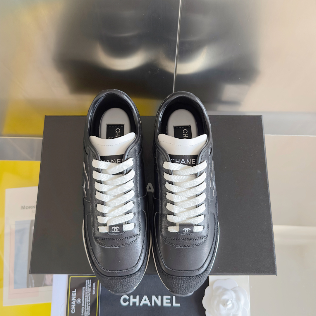 顶级版本:男款
Chanel香奈儿 25。 熊猫配色 德训鞋 休闲 运动鞋 棒球鞋
原版购入开发 做货