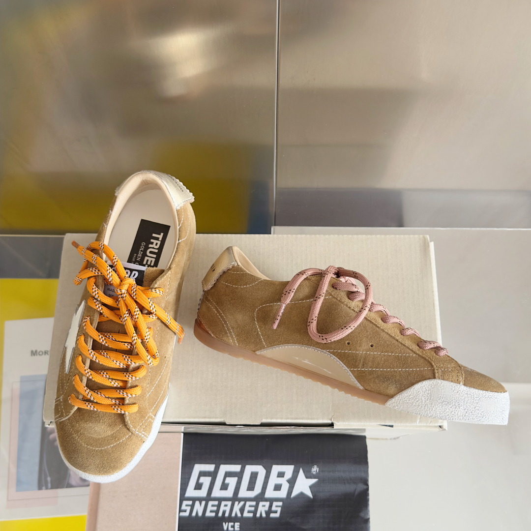 顶级版本：情侣款
GGDB 男女鞋 True Star 全新系列 复古 做旧 增高星星 德训鞋 休闲 运
