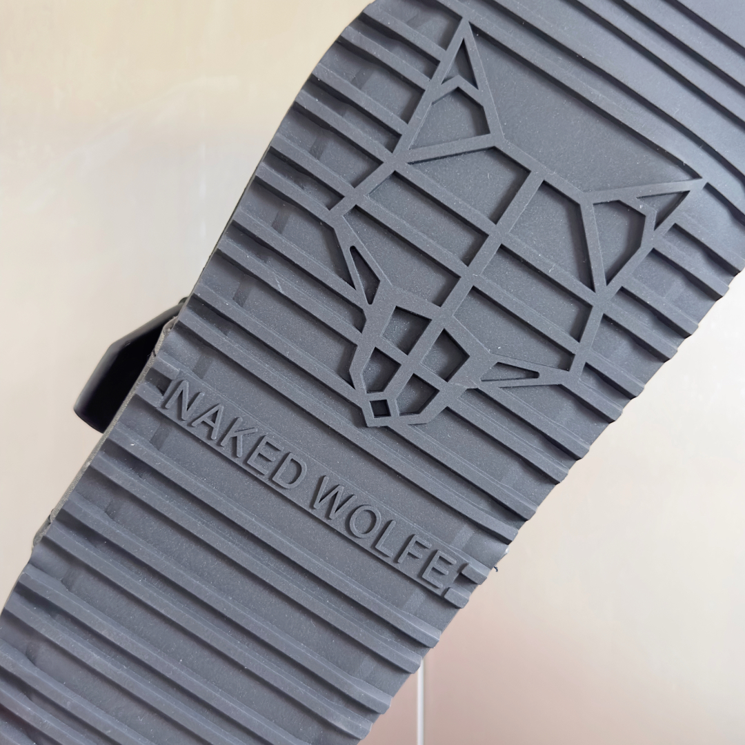 顶级版本：男款
Naked Wolfe 耐科沃夫 英国潮牌 狐狸 厚底 狼头 一字 夹脚 人字 凉拖鞋
