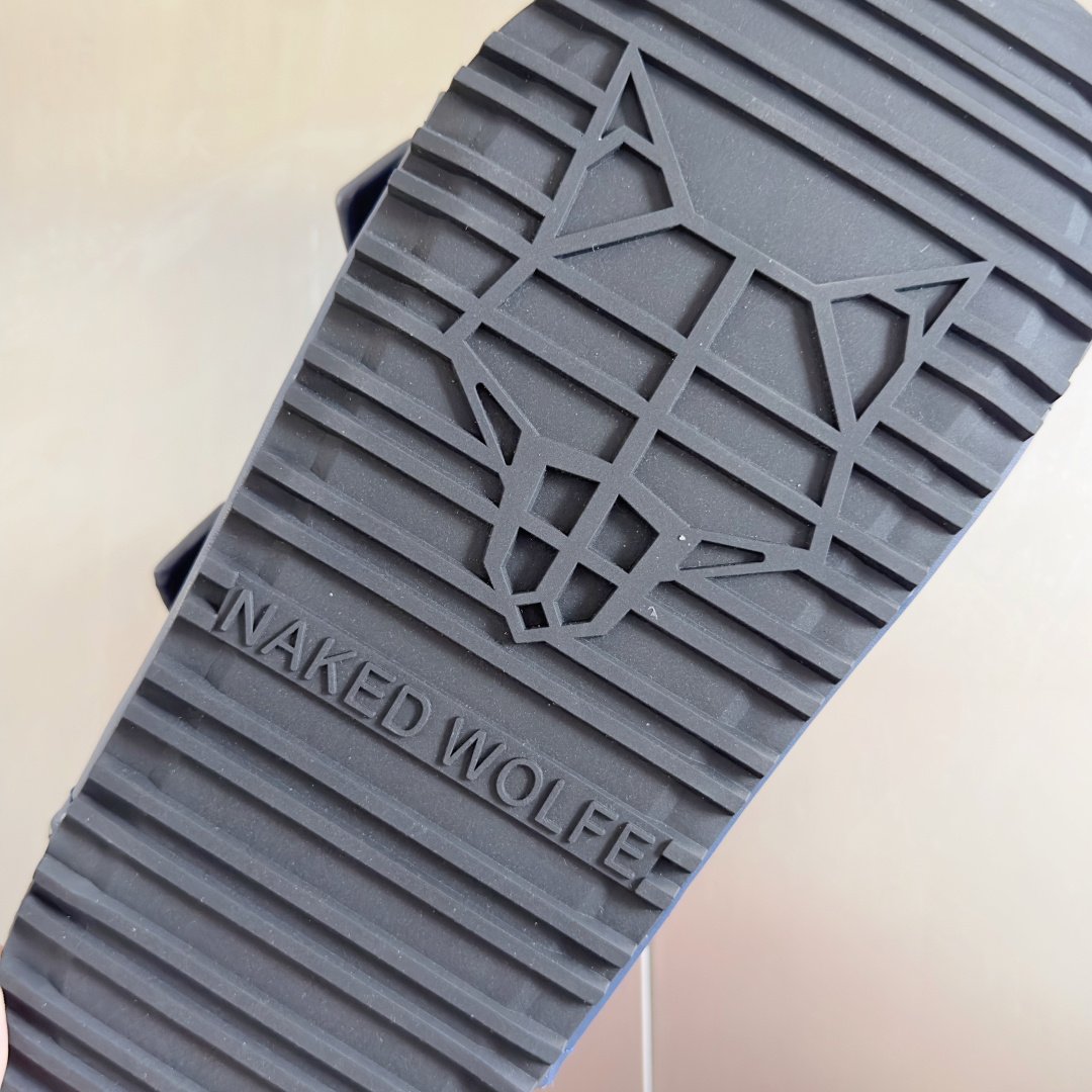 顶级版本：男款
Naked Wolfe 耐科沃夫 英国潮牌 狐狸 厚底 狼头 一字 夹脚 人字 凉拖鞋
