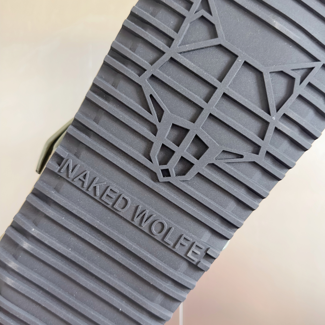 顶级版本：男款
Naked Wolfe 耐科沃夫 英国潮牌 狐狸 厚底 狼头 一字 夹脚 人字 凉拖鞋
