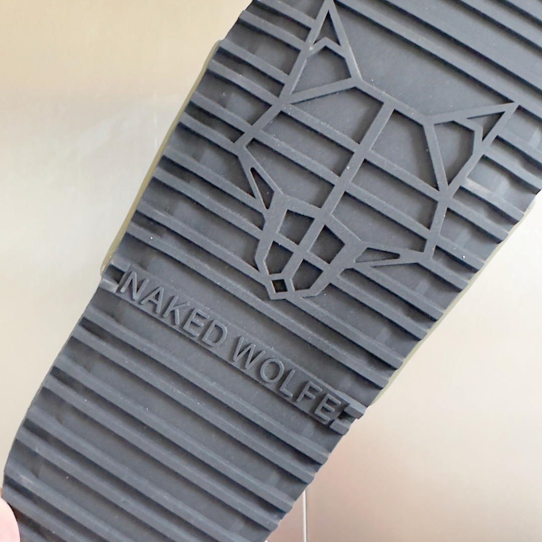 顶级版本：男款
Naked Wolfe 耐科沃夫 英国潮牌 狐狸 厚底 狼头 一字 夹脚 人字 凉拖鞋
