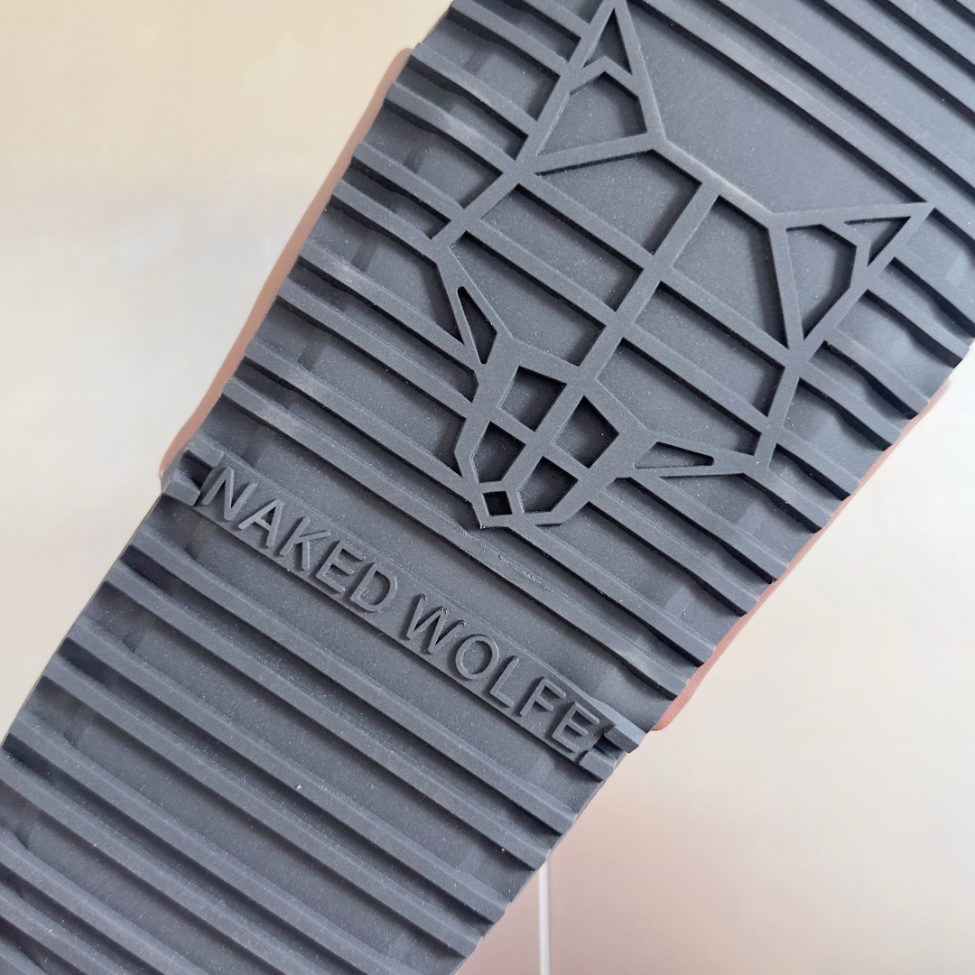 顶级版本：男款
Naked Wolfe 耐科沃夫 英国潮牌 狐狸 厚底 狼头 一字 夹脚 人字 凉拖鞋

