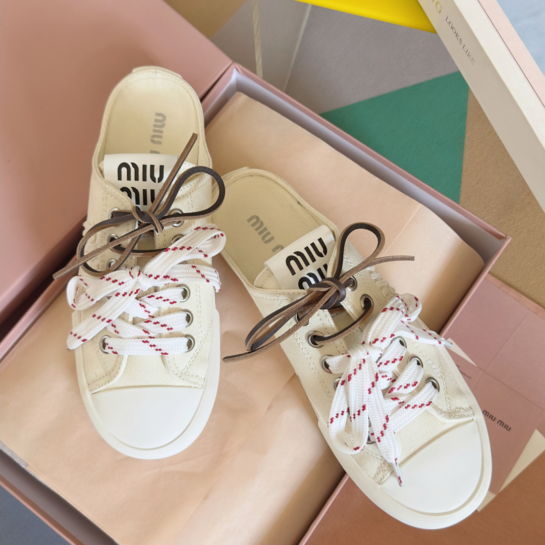 顶级版本：女款
MiuMiu 缪缪 最新款 水洗 丹宁 牛仔布 帆布鞋 厚底 休闲 运动鞋 
原版购入开