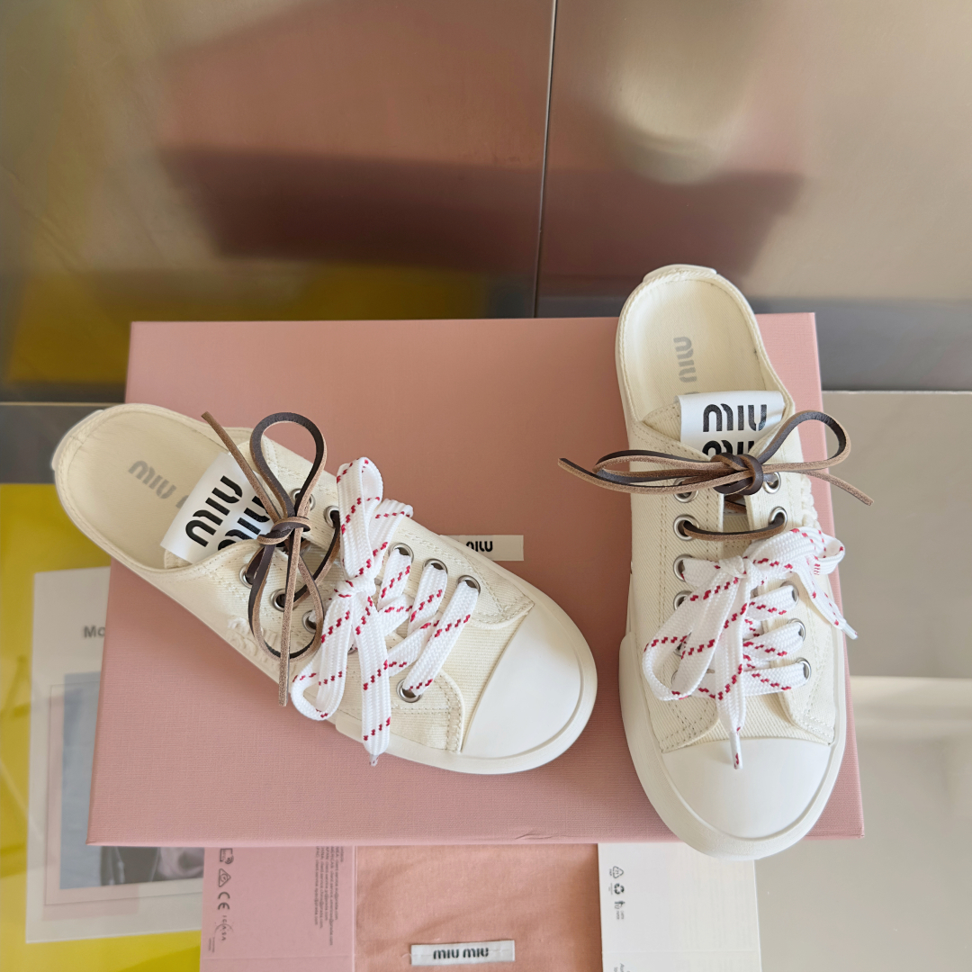 顶级版本：女款
MiuMiu 缪缪 最新款 水洗 丹宁 牛仔布 帆布鞋 厚底 休闲 运动鞋 
原版购入开