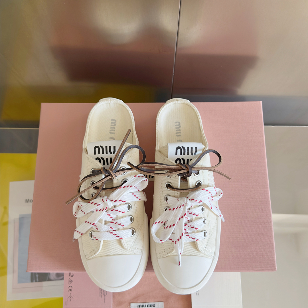 顶级版本：女款
MiuMiu 缪缪 最新款 水洗 丹宁 牛仔布 帆布鞋 厚底 休闲 运动鞋 
原版购入开