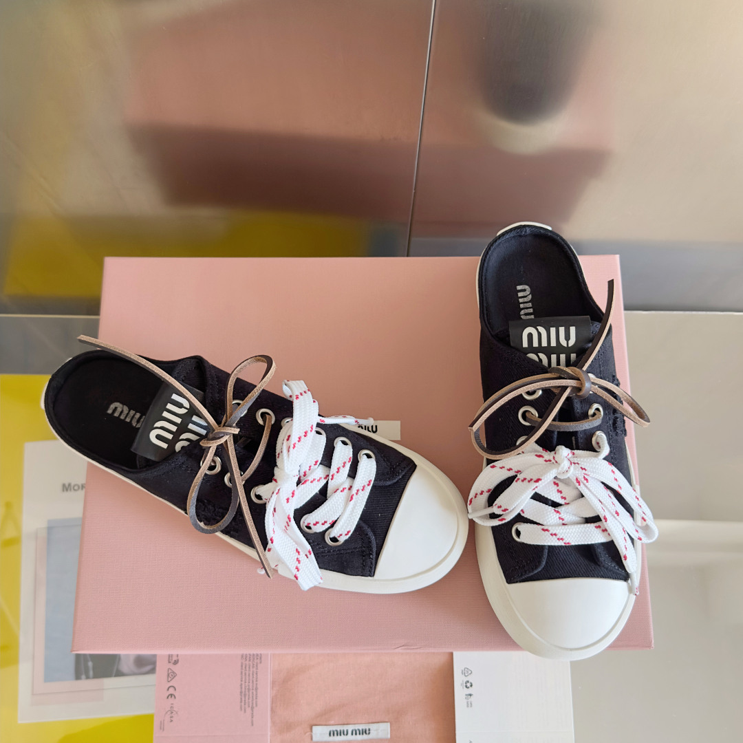 顶级版本：女款
MiuMiu 缪缪 最新款 水洗 丹宁 牛仔布 帆布鞋 厚底 休闲 运动鞋 
原版购入开