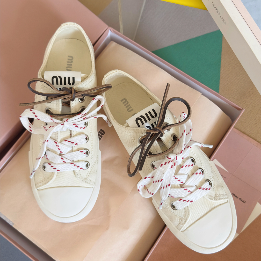 顶级版本：女款
MiuMiu 缪缪 最新款 水洗 丹宁 牛仔布 帆布鞋 厚底 休闲 运动鞋 
原版购入开
