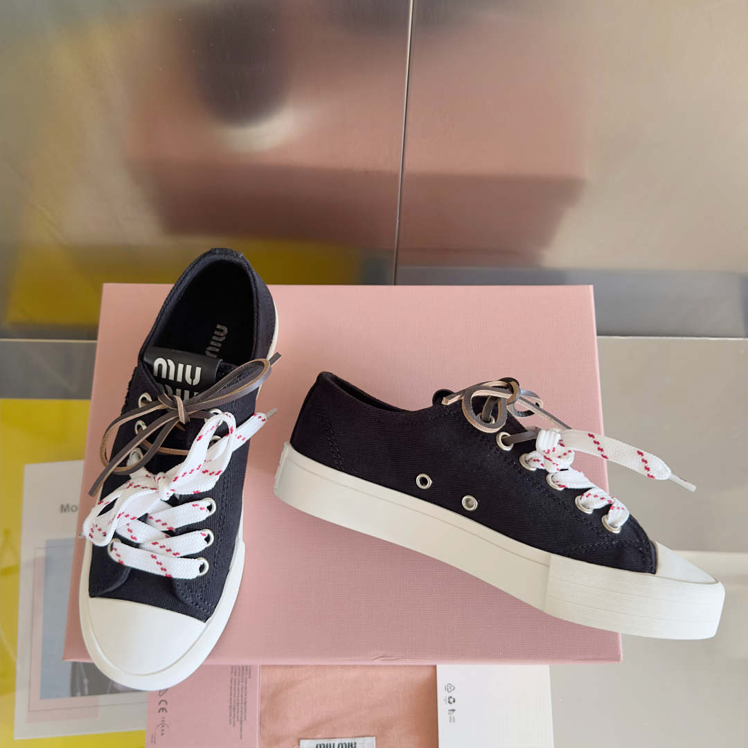 顶级版本：女款
MiuMiu 缪缪 最新款 水洗 丹宁 牛仔布 帆布鞋 厚底 休闲 运动鞋 
原版购入开