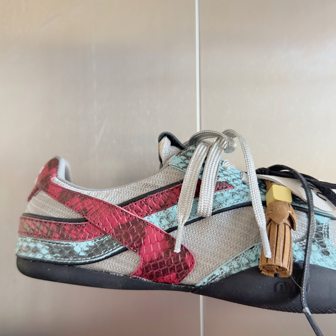 顶级版本MiuMiu缪缪 最新走秀款Gymnasium系列 拼色 休闲 运动鞋 德训鞋 阿甘鞋
原版购入