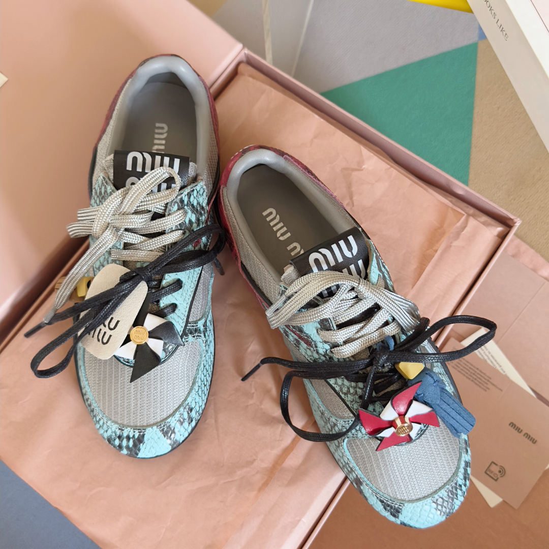顶级版本MiuMiu缪缪 最新走秀款Gymnasium系列 拼色 休闲 运动鞋 德训鞋 阿甘鞋
原版购入