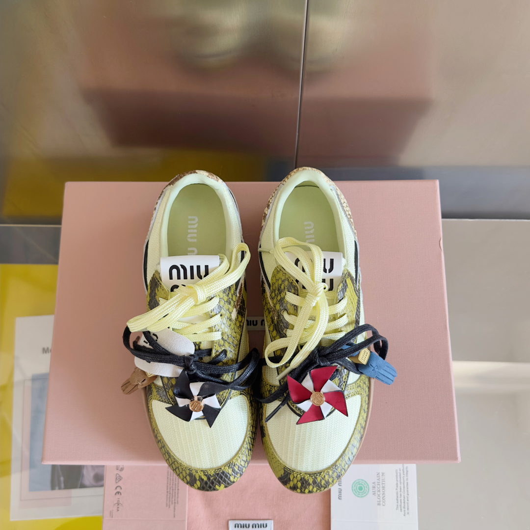 顶级版本MiuMiu缪缪 最新走秀款Gymnasium系列 拼色 休闲 运动鞋 德训鞋 阿甘鞋
原版购入