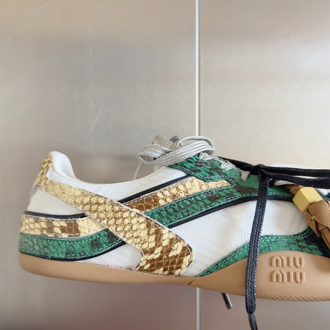 顶级版本MiuMiu缪缪 最新走秀款Gymnasium系列 拼色 休闲 运动鞋 德训鞋 阿甘鞋
原版购入