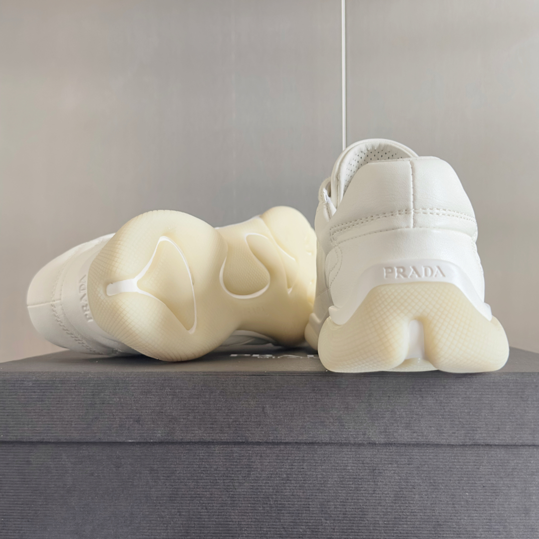 顶级版本：女款
Prada普拉达 P家Nappa系列 厚底 休闲 运动鞋
原版购入开发 做货 这款Nap