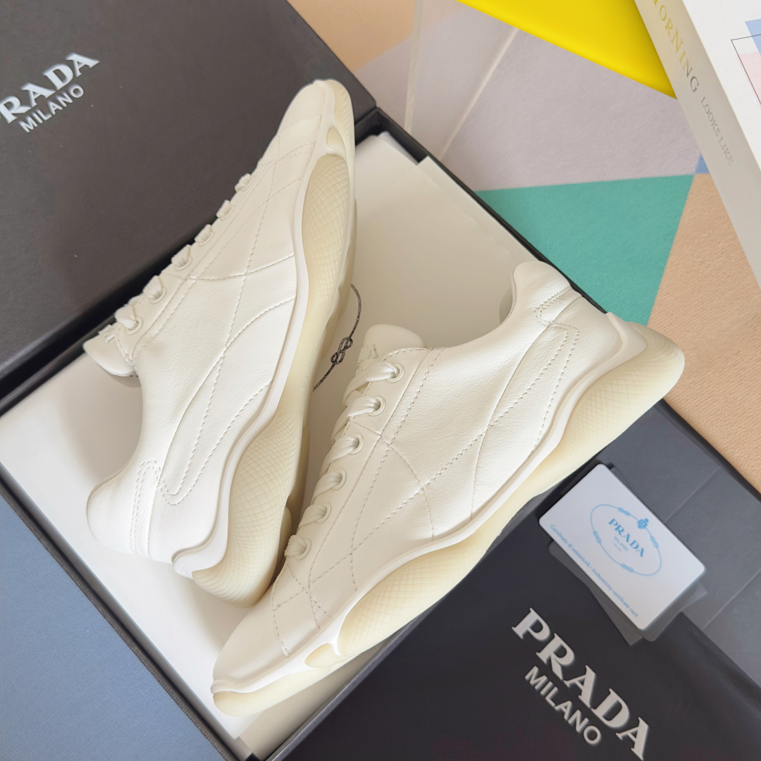 顶级版本：女款
Prada普拉达 P家Nappa系列 厚底 休闲 运动鞋
原版购入开发 做货 这款Nap