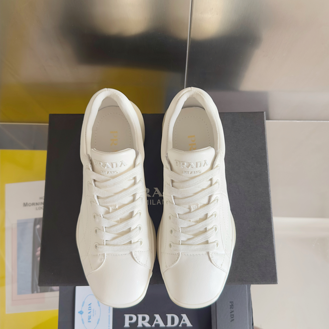 顶级版本：女款
Prada普拉达 P家Nappa系列 厚底 休闲 运动鞋
原版购入开发 做货 这款Nap