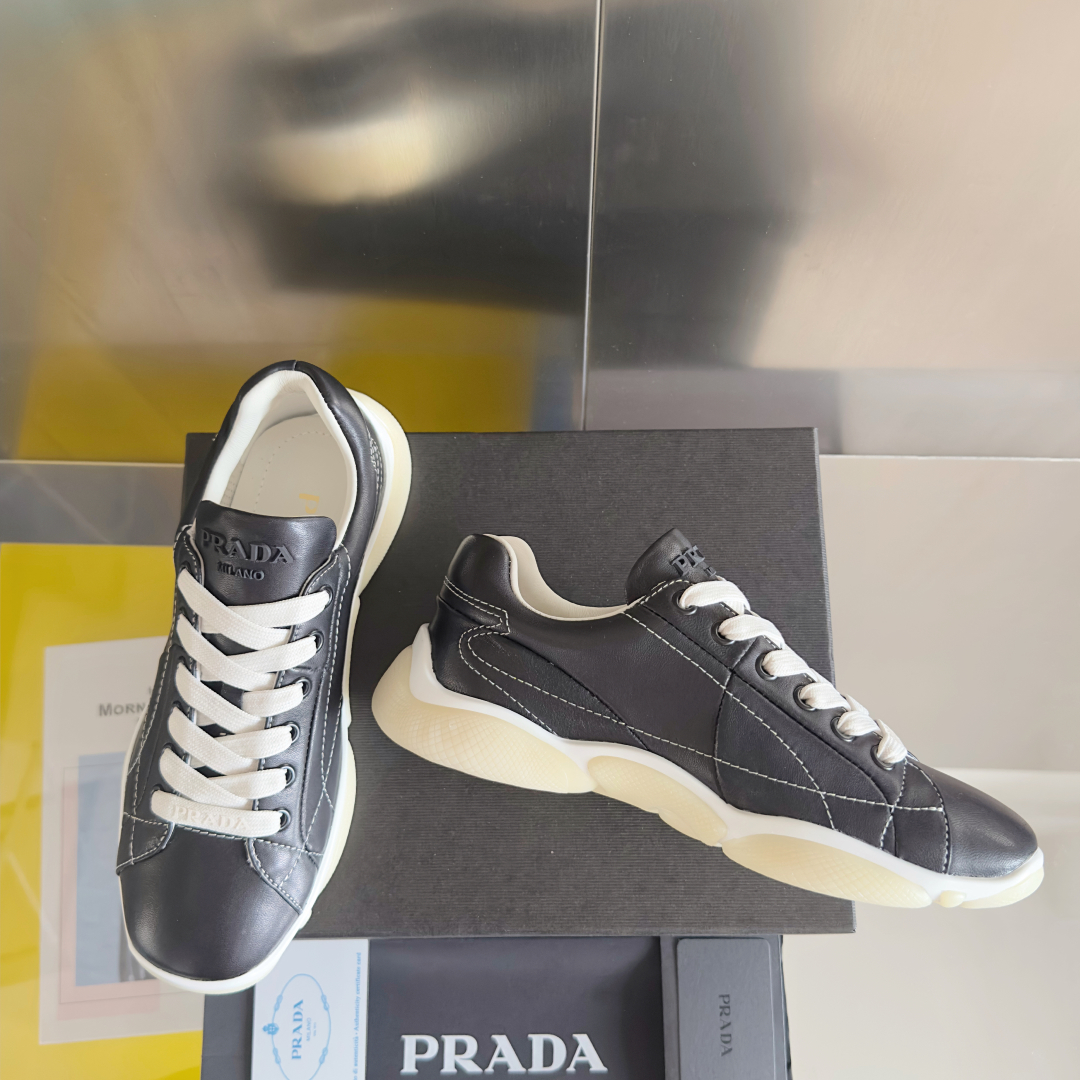 顶级版本：女款
Prada普拉达 P家Nappa系列 厚底 休闲 运动鞋
原版购入开发 做货 这款Nap