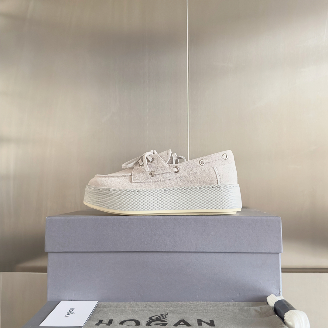 Hogan霍根 最新H681 H-Wrap系列 厚底 休闲 运动鞋
原版购入开发 做货 HOGAN H6