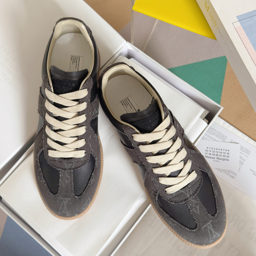 Maison Margiela MM6 Couple Sneakers-German Army Trainer-Leather and Fabric 1 cmp i1745492317289 9808 0 0