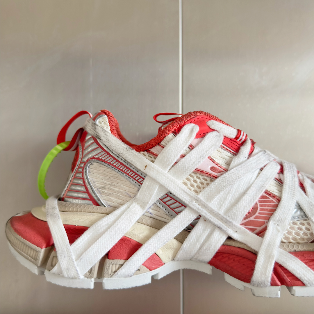 顶级版本:情侣款
Balenciaga巴黎世家 3XL系列Extreme Lace蜘蛛侠 绑带 厚底 休
