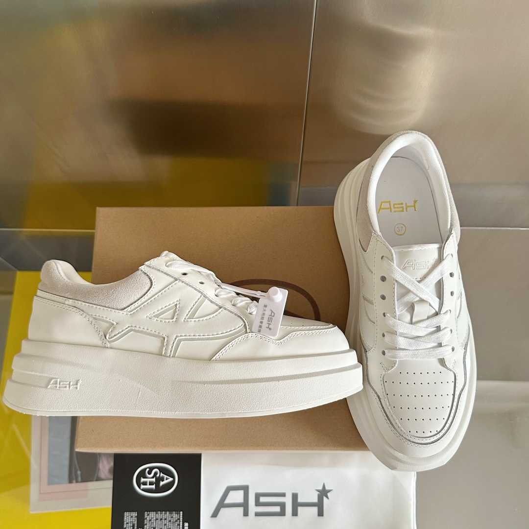 顶级版本：女款
ASH 新款INDY 厚底 小白鞋 休闲运动鞋
原版购入开发 做货 无铬牛皮拼接可循环皮