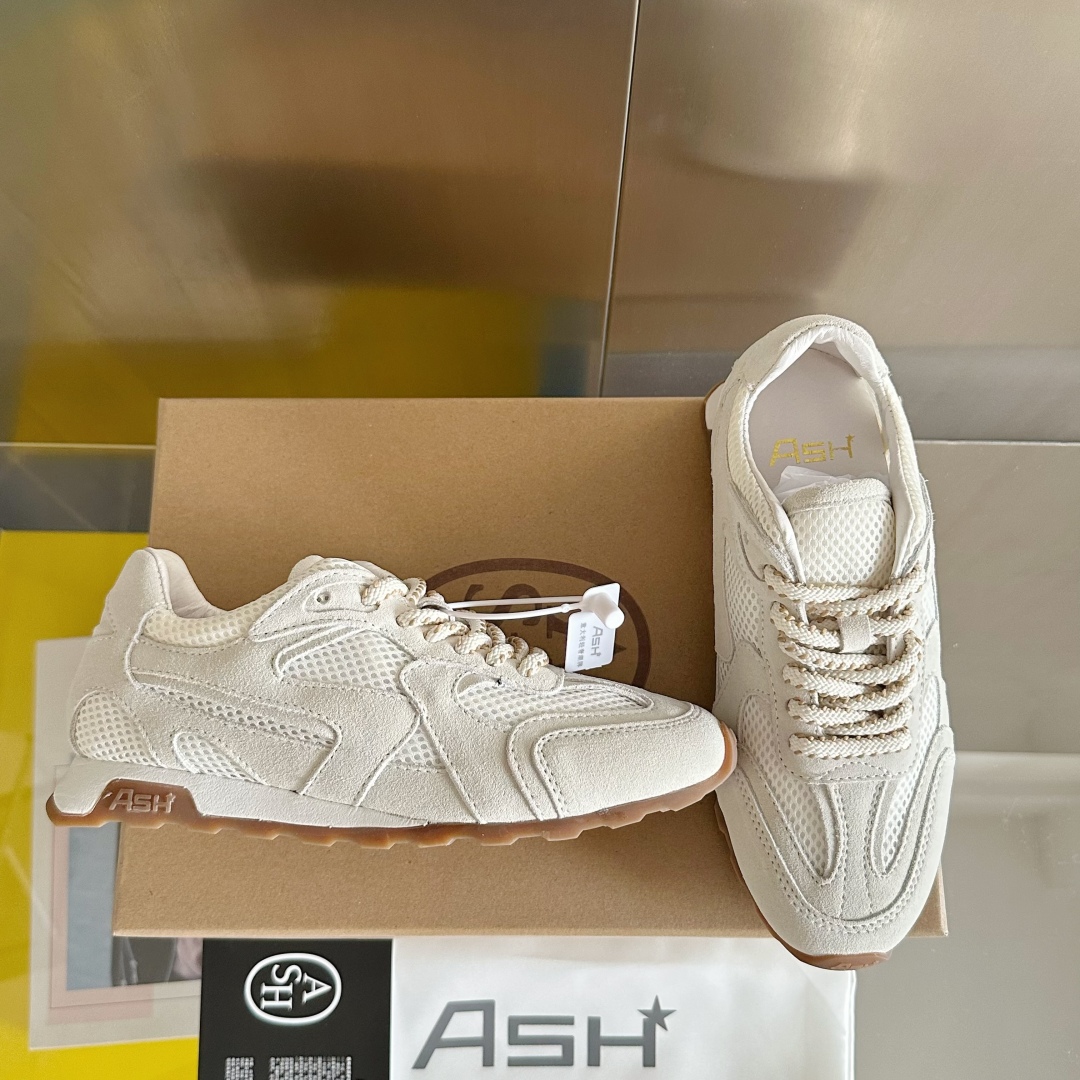 顶级版本：女款
ASH 最新款Kill Bill系列 休闲 运动鞋 德训鞋 阿甘鞋
原版购入开发 做货 
