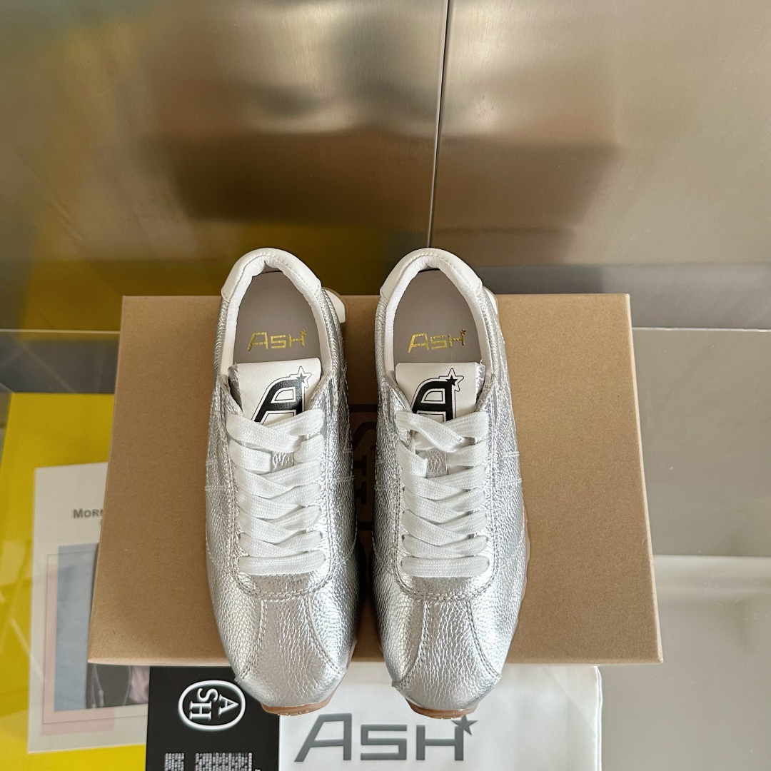 顶级版本：女款
ASH 最新款Kill Bill系列 休闲 运动鞋 德训鞋 阿甘鞋
原版购入开发 做货 