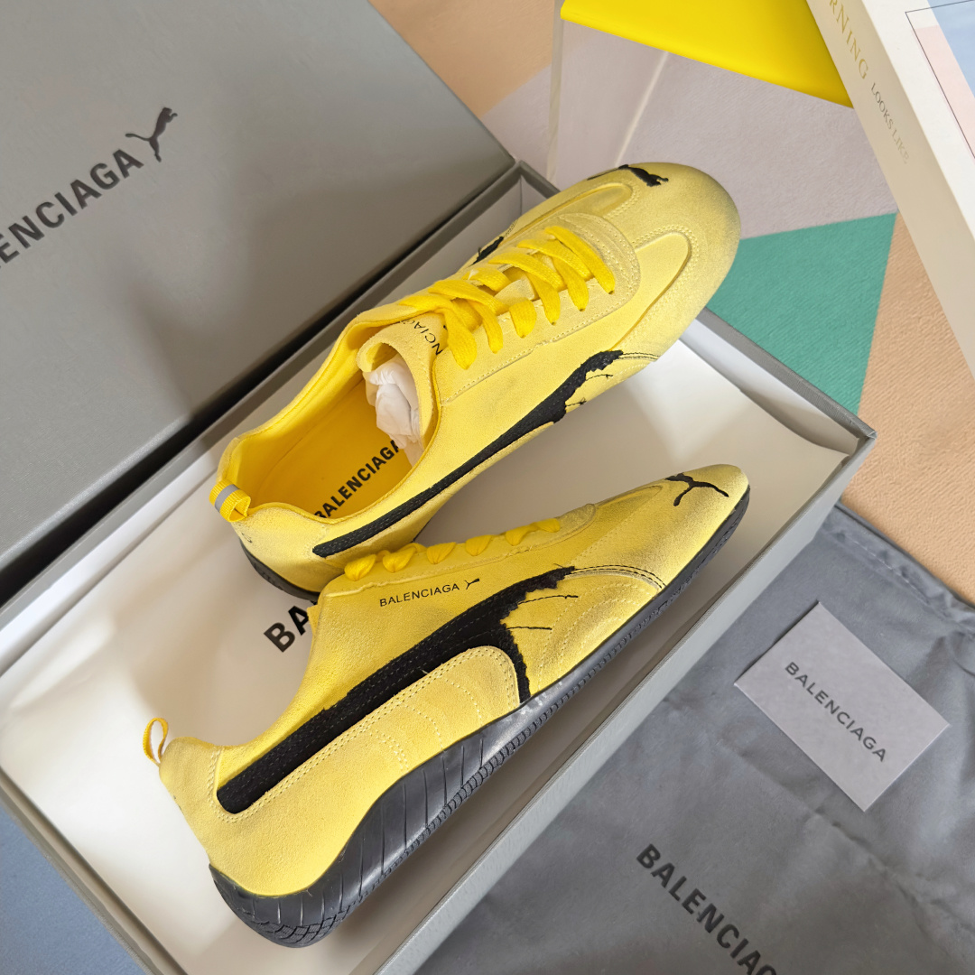 顶级版本:女款
巴黎世家Balenciaga × 彪马PUMA 联名款Ultrasoft Speedca