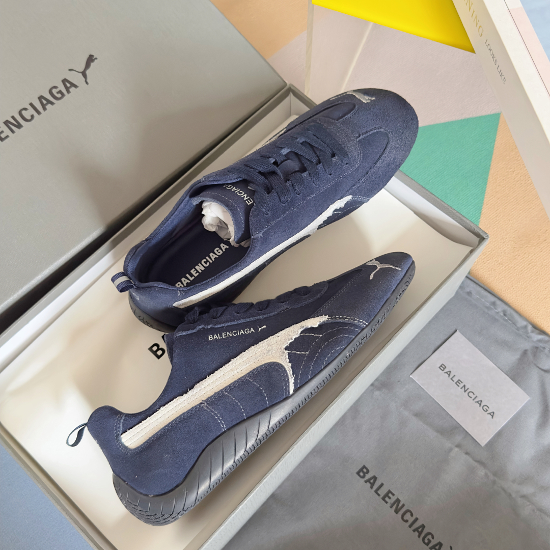 顶级版本：女款
巴黎世家Balenciaga × 彪马PUMA 联名款Ultrasoft Speedca