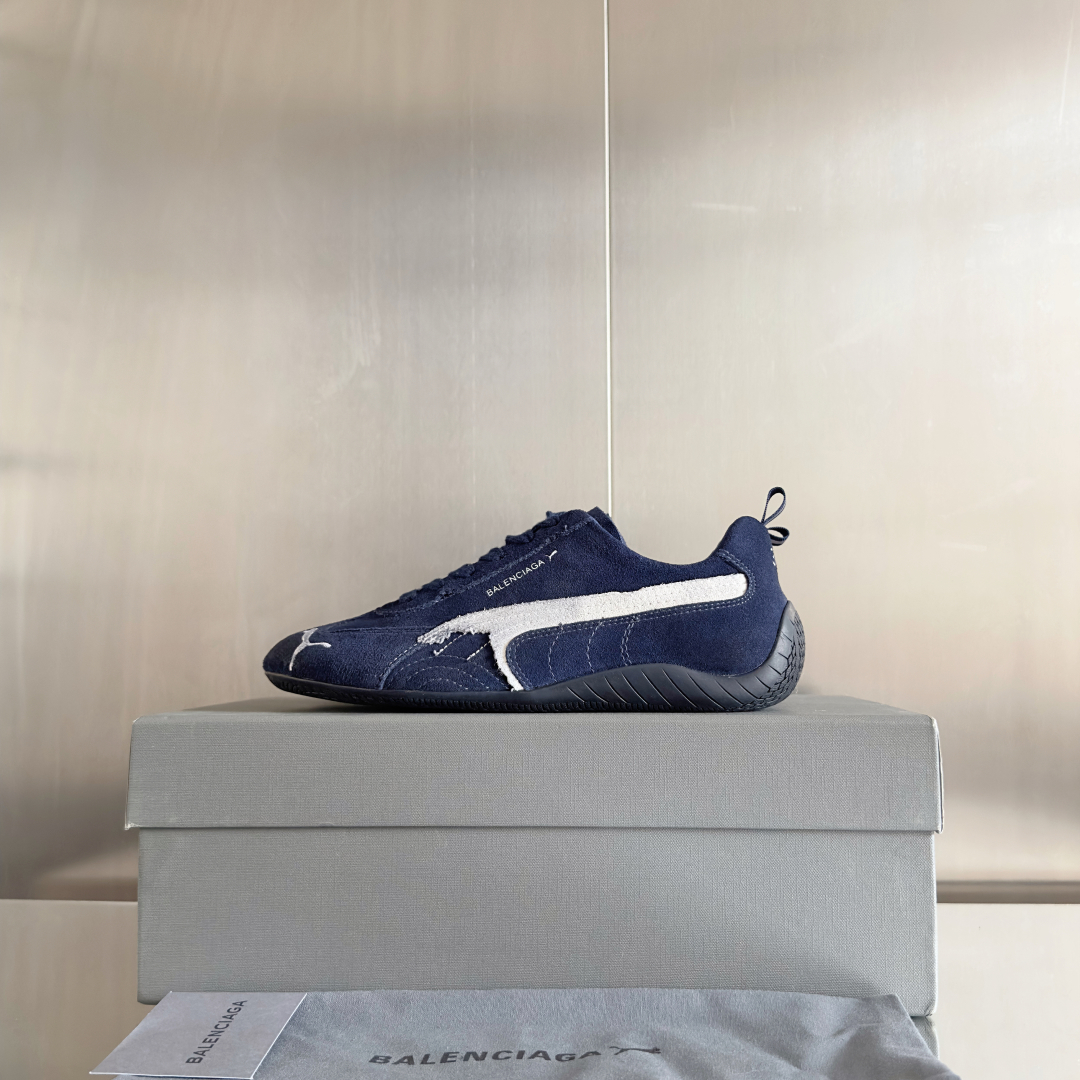 顶级版本：女款
巴黎世家Balenciaga × 彪马PUMA 联名款Ultrasoft Speedca