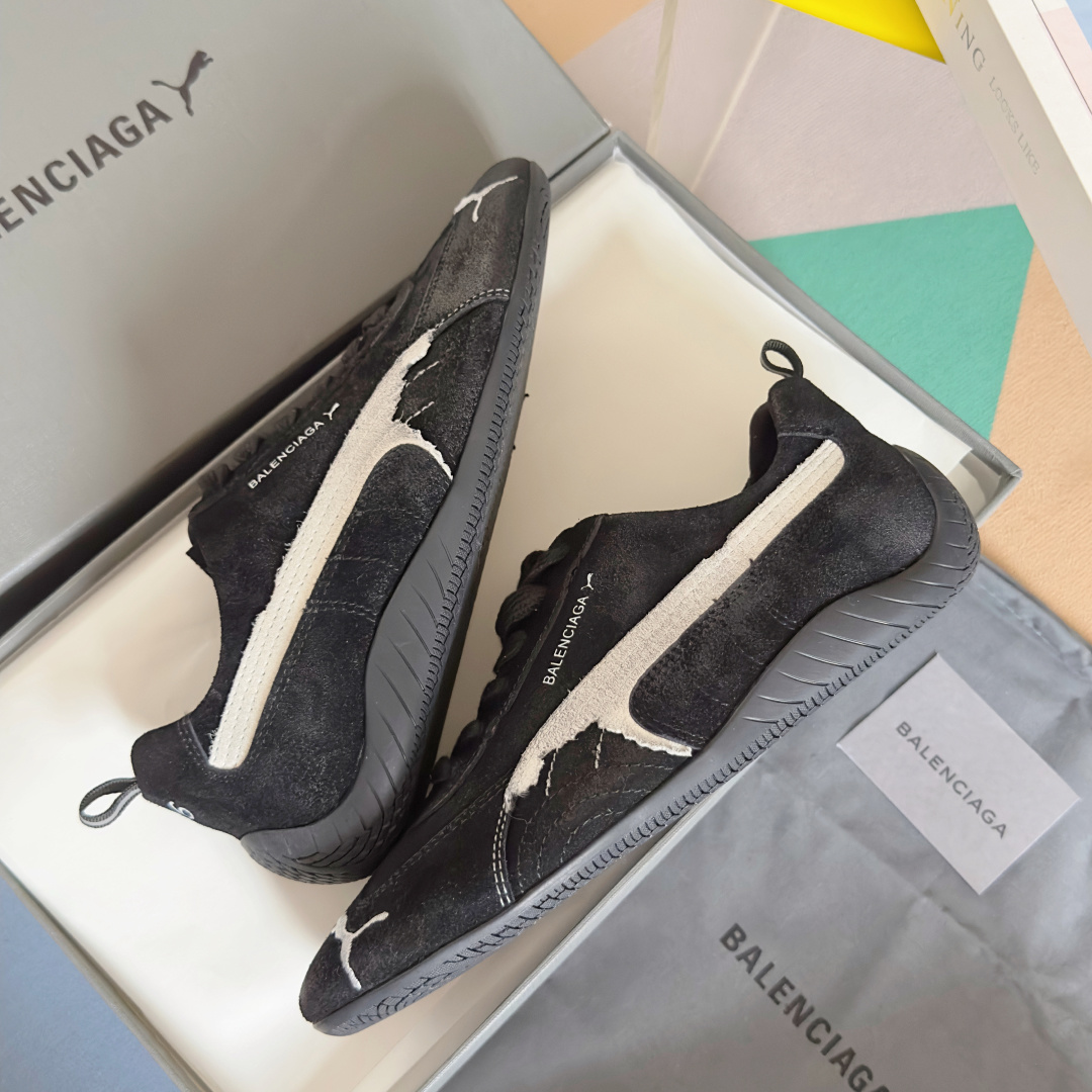 顶级版本:女款
巴黎世家Balenciaga × 彪马PUMA 联名款Ultrasoft Speedca