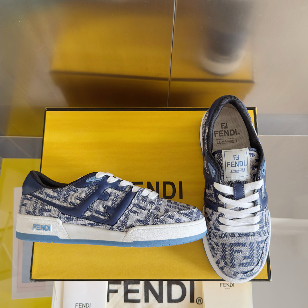 顶级版本:情侣款
Fendi芬迪match胶囊系列 情侣款 休闲 运动鞋 板鞋
原版购入开发 做货 设计