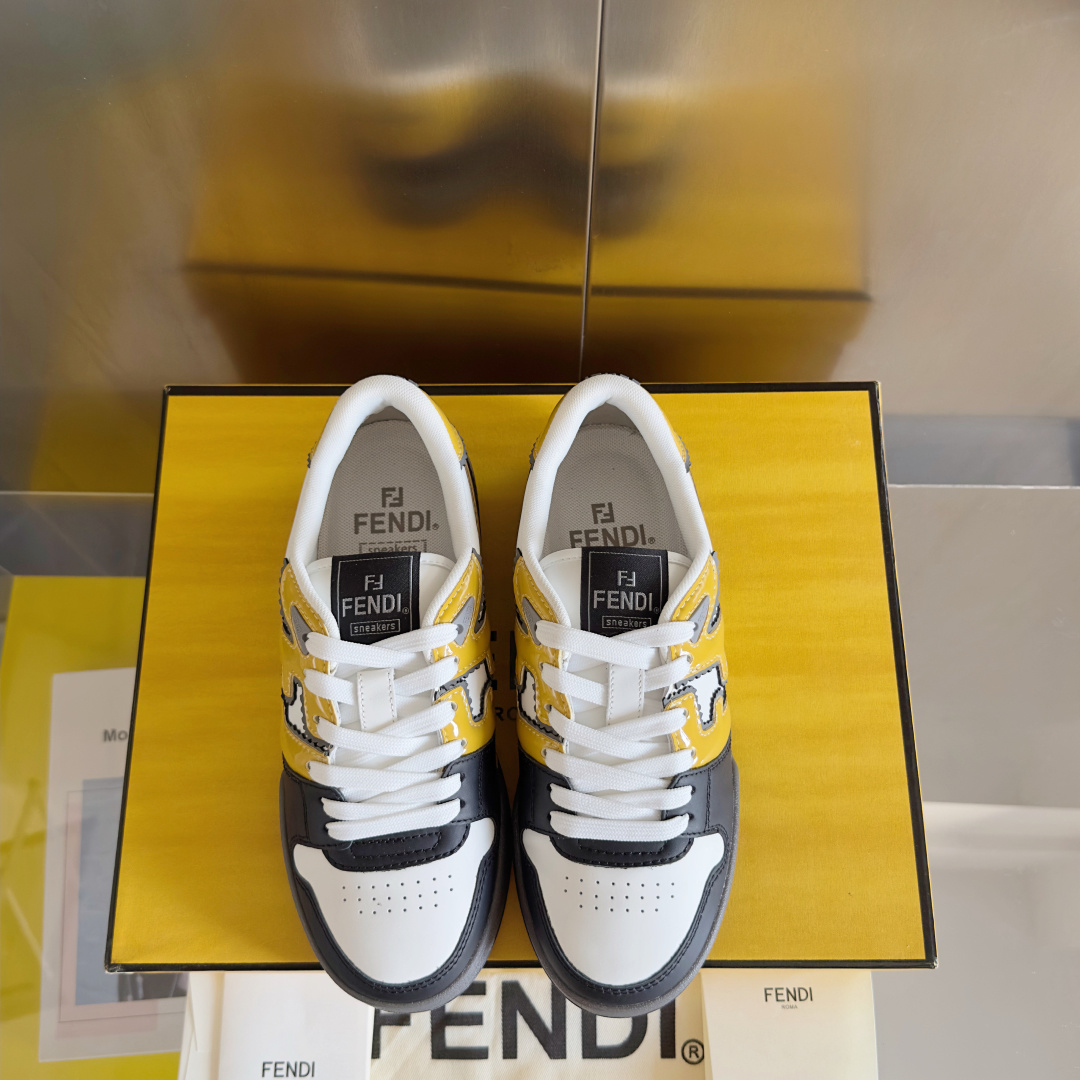 顶级版本:情侣款
Fendi芬迪match胶囊系列 情侣款 休闲 运动鞋 板鞋
原版购入开发 做货 设计