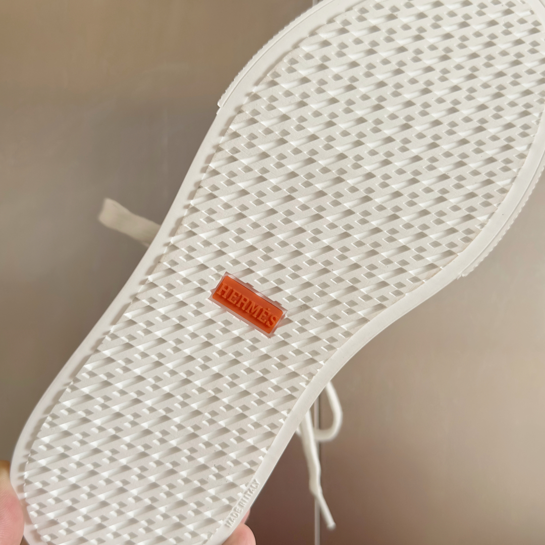 顶级版本：女款
Hermes爱马仕 Keep系列 半拖 休闲 运动鞋 滑板鞋
原版购入开发 做货 这款K