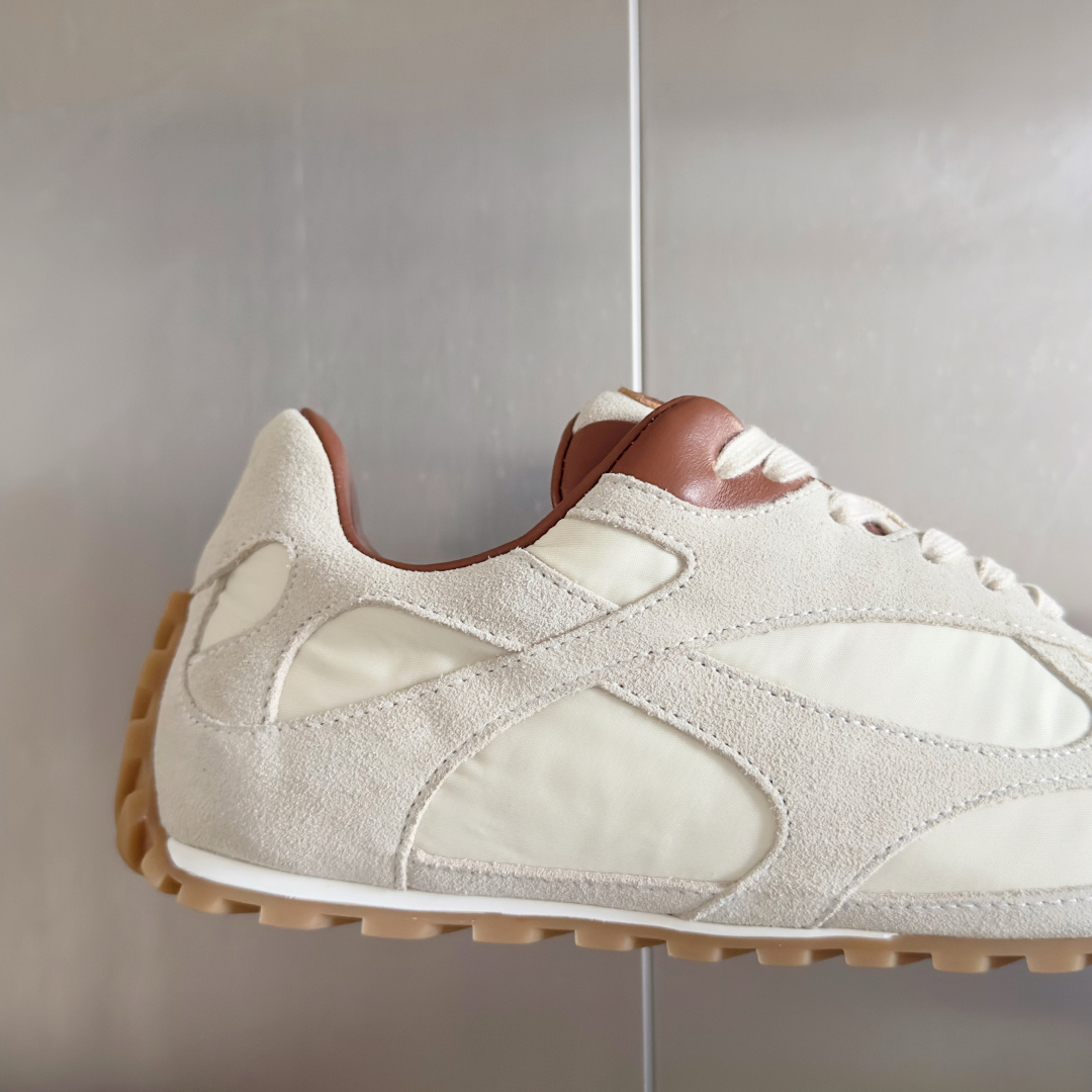 顶级版本:情侣款
Bottega Veneta 葆蝶家BV最新款Orbit Flash系列 情侣款 复