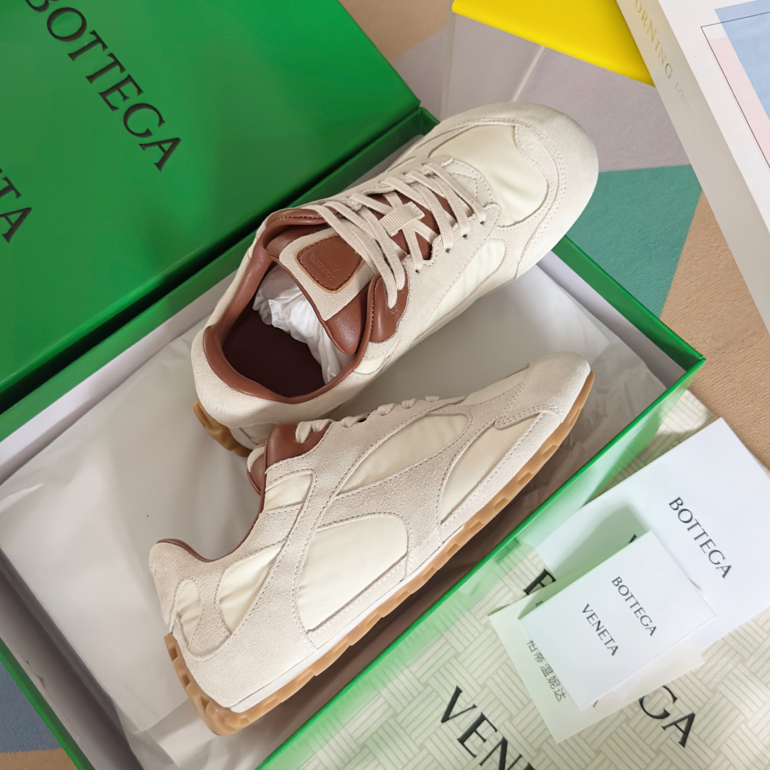 顶级版本:情侣款
Bottega Veneta 葆蝶家BV最新款Orbit Flash系列 情侣款 复