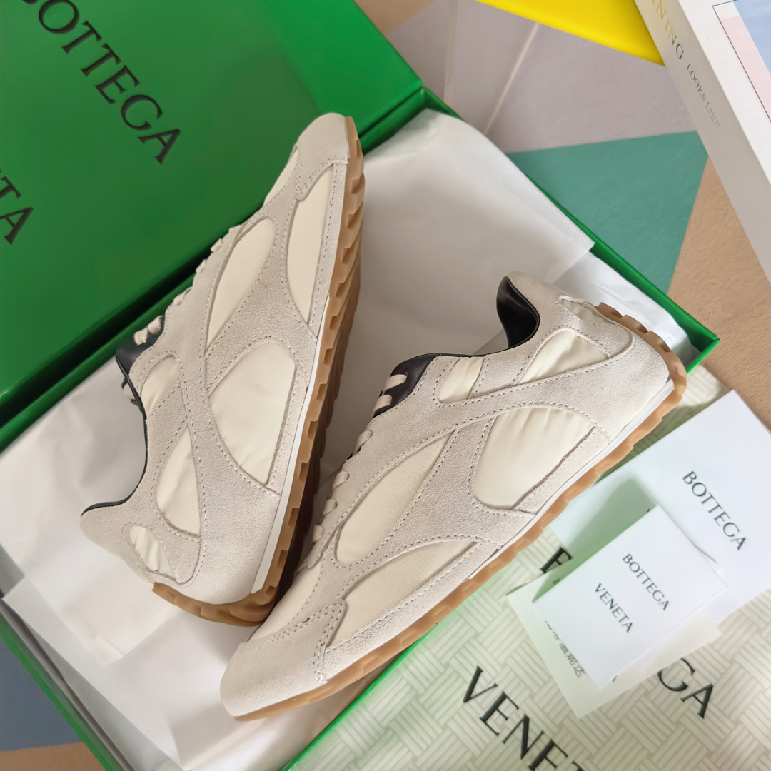 顶级版本:情侣款
Bottega Veneta 葆蝶家BV最新款Orbit Flash系列 情侣款 复