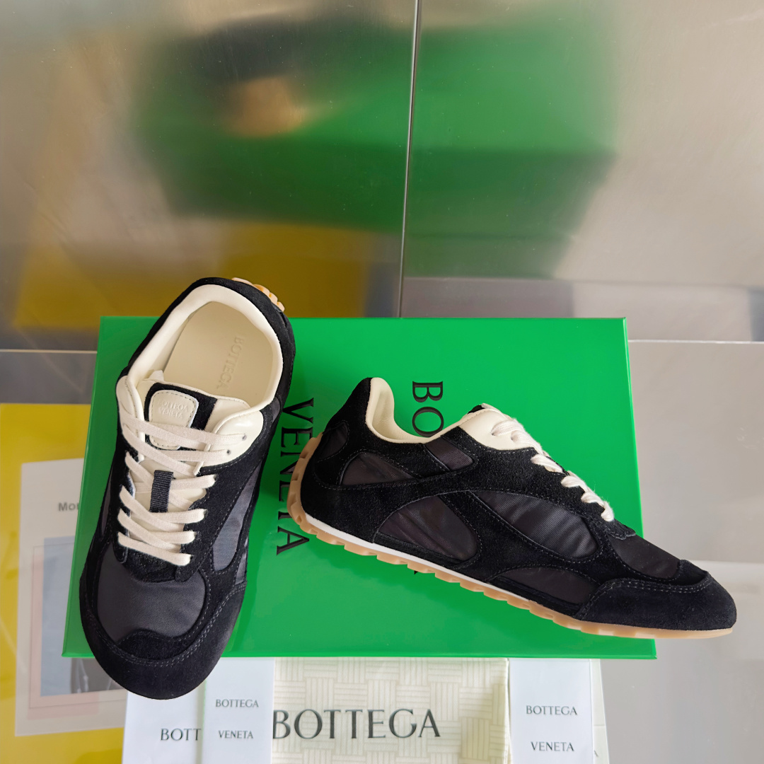顶级版本:情侣款
Bottega Veneta 葆蝶家BV最新款Orbit Flash系列 情侣款 复